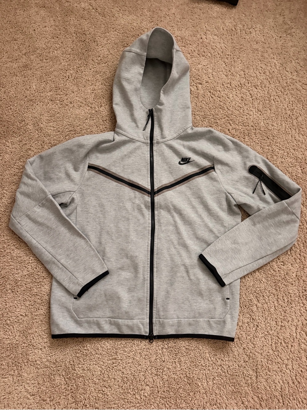 Nike Gray Full-Zip Hooded Performance Jacket with Black Accents